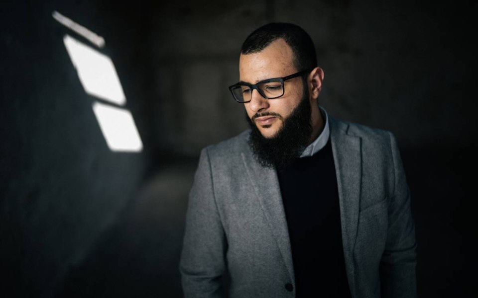 Read more about the article At være dansk muslim – Med Tarek Hussein